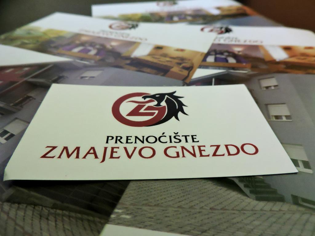 B&B Zmajevo Gnezdo 021 Sremska Kamenica エクステリア 写真